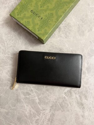 [구찌] 구찌 로고 지퍼 장지갑