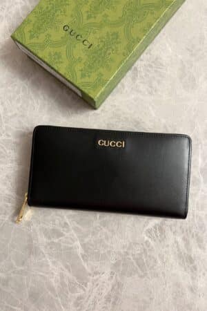 [구찌] 구찌 로고 지퍼 장지갑