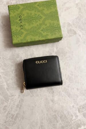 [구찌] 구찌 로고 지퍼 미니지갑