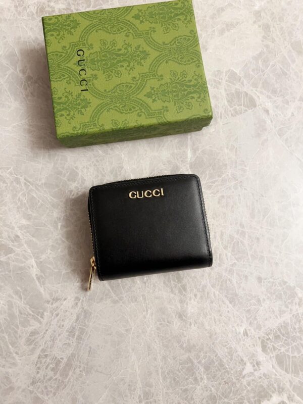 [구찌] 구찌 로고 지퍼 미니지갑