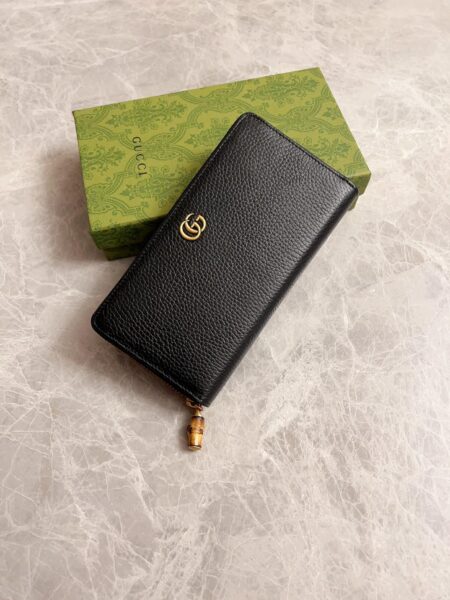 [구찌] 뱀부 지퍼 달린 지갑