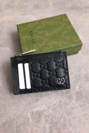 [구찌] GG  엠보스  지퍼 카드지갑