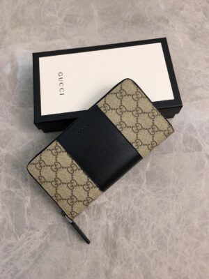 [구찌] GG 수프림 장지갑