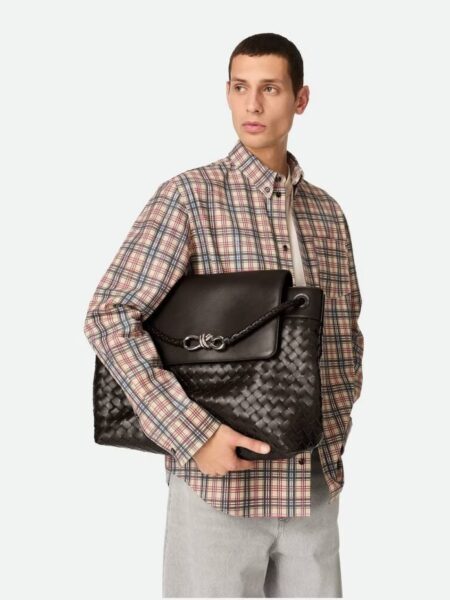 [보테가베네타] 안디아모 메신저 백 라지/폰단트(최상급)