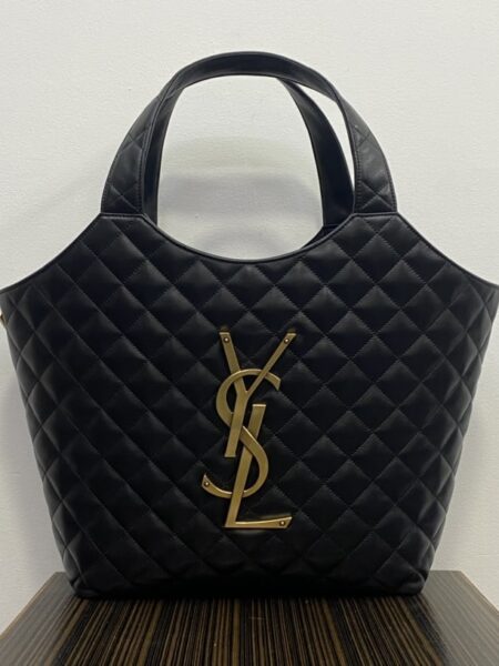 [생로랑] 아이케어 맥시 쇼퍼백 698652