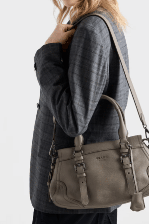 [프라다] 라지 가죽 토트백 1BG604
