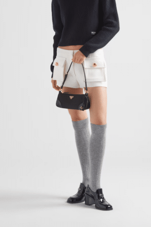 [프라다]  리에디션 2002 리나일론 및 브러쉬드 가죽 숄더백 1BC201