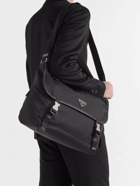 [프라다] 리나일론 및 사피아노 가죽 숄더백 2VD052