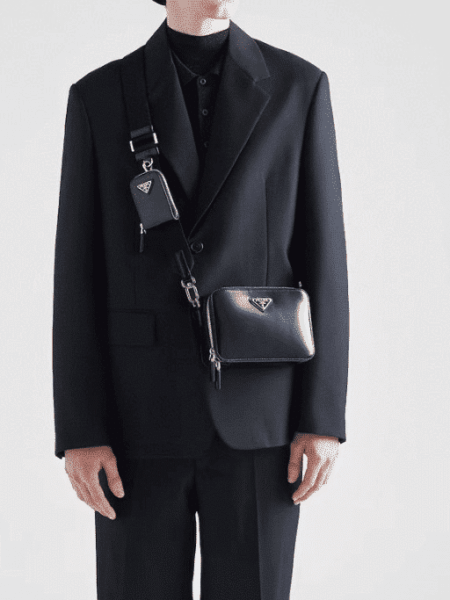 [프라다] 브리크 브러시드 레더 크로스백 2VH070