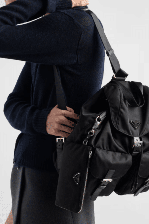 [프라다] 파우치가 달린 미디엄 리나일론 백팩 1BZ811