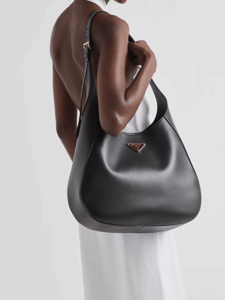 [프라다] 라지 레더 브러시드 숄더백 1BC181