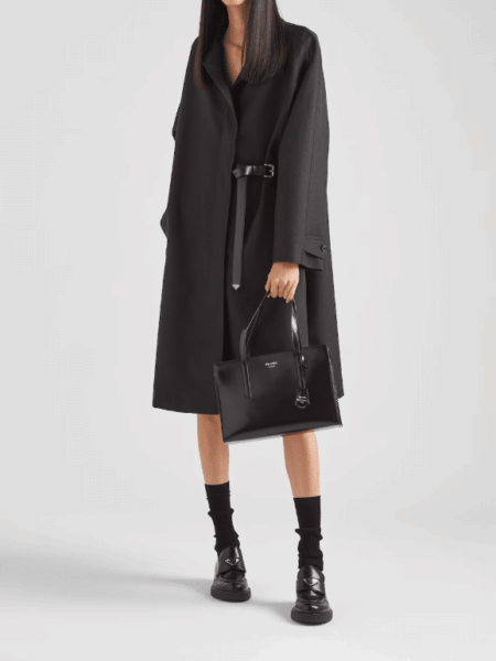 [프라다] 리에디션 1995 브러쉬드 가죽 미디엄 핸드백 1BA350