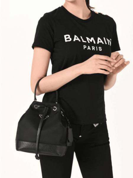 [프라다] 나일론 버킷 숄더백 1BE055