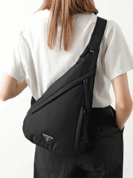 [프라다] 리나일론 및 가죽 백팩 2VZ092