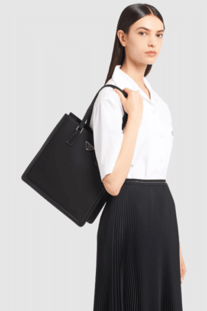 [프라다] 삼각로고 포코노 토트백 1BG363