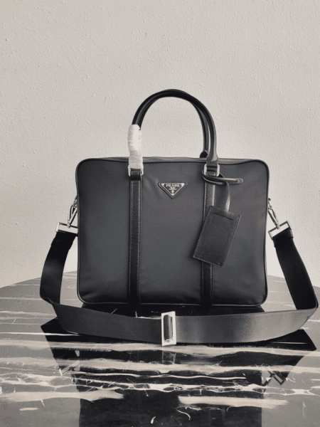 [프라다] 나일론 브리프케이스 서류가방 2VE871