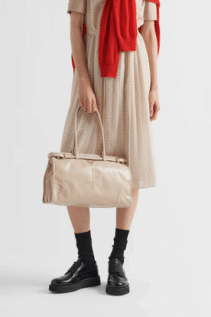 [프라다] 보니 라지 가죽 핸드백 트래버틴 1BA433