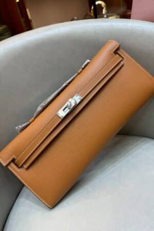 [에르메스] 켈리 Cut 31cm Epsom/ Gold - Silver