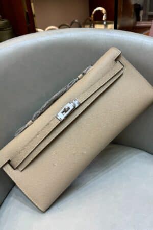 [에르메스] 켈리 Cut 31cm  Epsom/ Gris Tourterelle - Silver