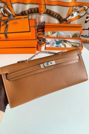 [에르메스] 켈리 Cut 31cm Swift/ Gold - Silver