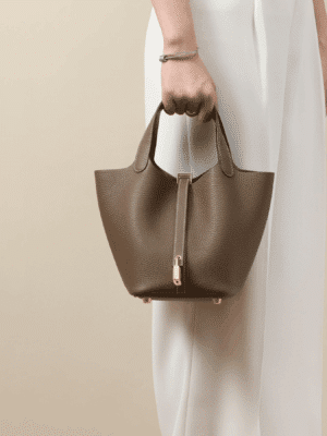 [에르메스] 피코탄 Lock 18cm Clemence/ Etoupe - Gold