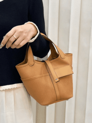 [에르메스] 피코탄 Lock 18cm Canvas With Swift/ Sesame - Silver