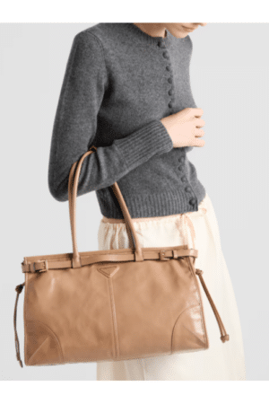 [프라다] 보니 라지 가죽 핸드백 카메오 1BA433