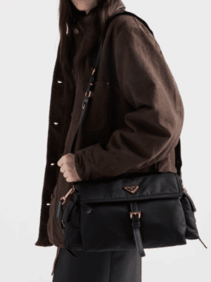 [프라다] 익스플로어 라지 리나일론 숄더백 1BD391