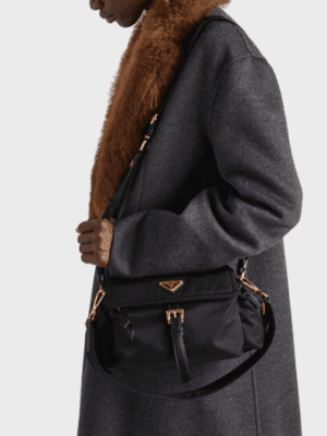 [프라다] 익스플로어 미디엄 리나일론 숄더백 1BD394