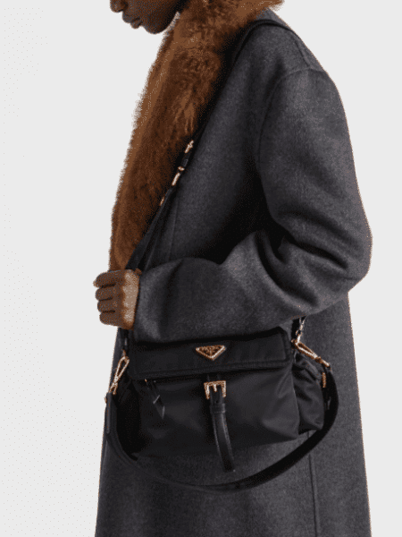 [프라다] 익스플로어 미디엄 리나일론 숄더백 1BD394
