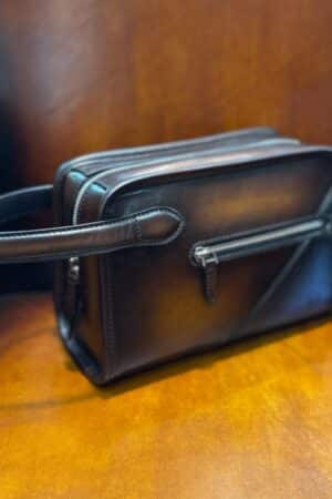 [벨루티] 모닝 스크리토 가죽 세면 파우치 (2 COLORS)