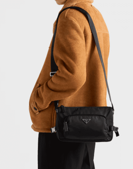 [프라다] 미디엄 리나일론 및 사피아노 가죽 숄더백 2VH192