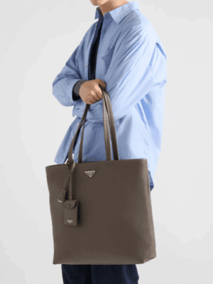 [프라다] 레더 토트백 2VG130