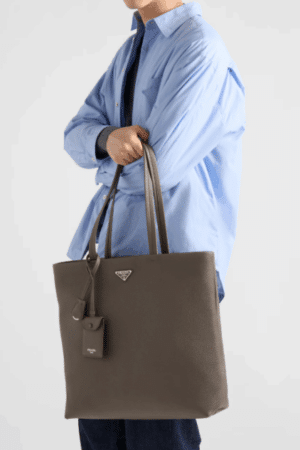 [프라다] 레더 토트백 2VG130