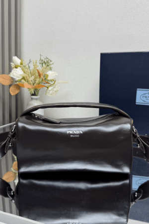 [프라다] 앤틱 가죽 숄더백 브라운 2VH188