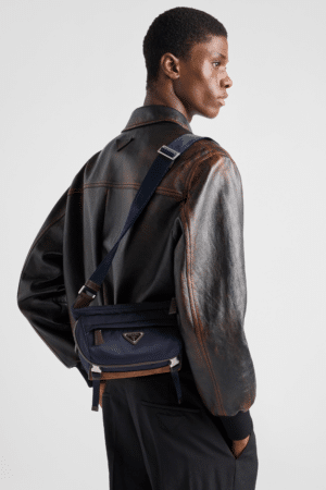 [프라다] 스몰 리나일론 및 가죽 숄더백 2VH171