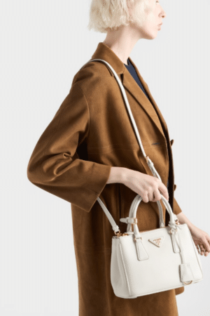 [프라다] 스몰 갤러리아 사피아노 가죽 백 1BA896