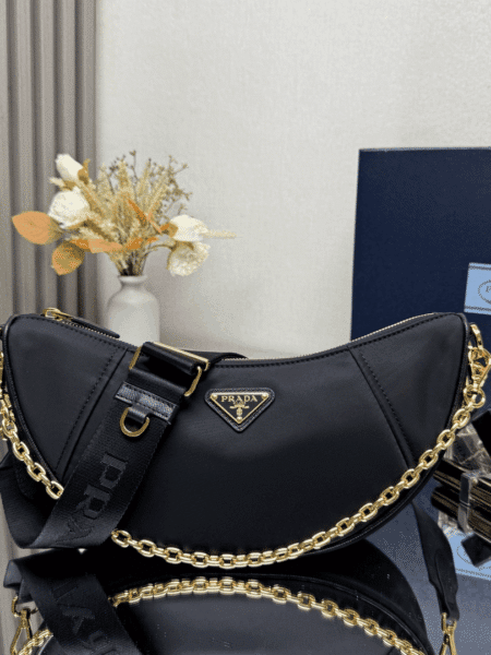 [프라다] 리나일론 숄더백 블랙 1BH222