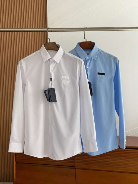 [프라다] 로고 패치 셔츠 (2 COLORS)