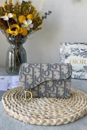 [디올] 새들 플랩 카드 홀더 S5611CTZQ-M928/928U