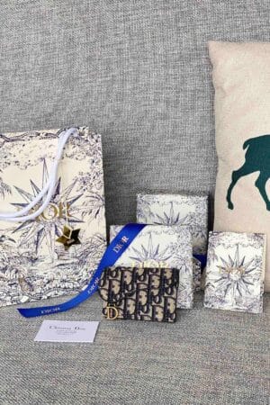 [디올] 새들 플랩 카드 홀더 S5611CTZQ-M928/928U