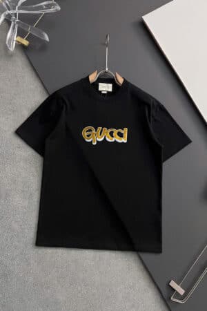 [구찌] 로고 자수 반팔 티셔츠 (2 COLORS)