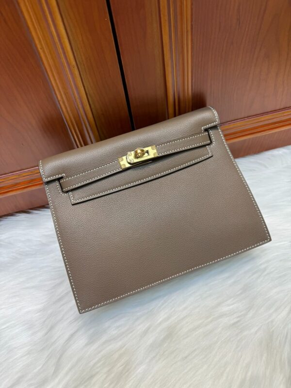 [에르메스] 켈리 Danse 22cm Evercolor/ Etoupe - Gold