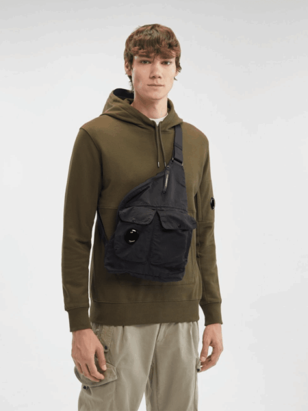 [CP COMPANY] 나일론 B 크로스바디 백팩