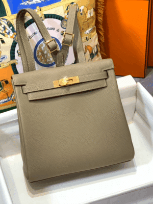 [에르메스] 켈리 Ado Backpack 22cm Togo/ Gris Tourterelle - Gold