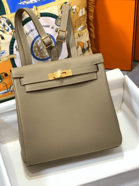 [에르메스] 켈리 Ado Backpack 22cm Togo/ Gris Tourterelle - Gold