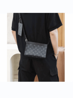 [루이비통] 가스통 웨어러블 월릿 M81124