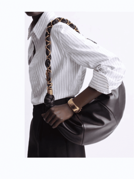 [생로랑] 램스킨 소재 AMALIA 호보 백 862210