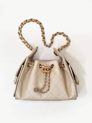 [샤넬] 25백 호보 미니 캐비어 AS5631