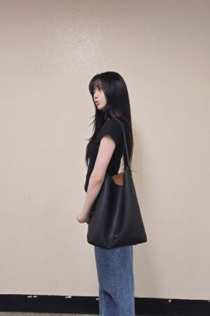 [루이비통] 로우 키 호보 MM M24856